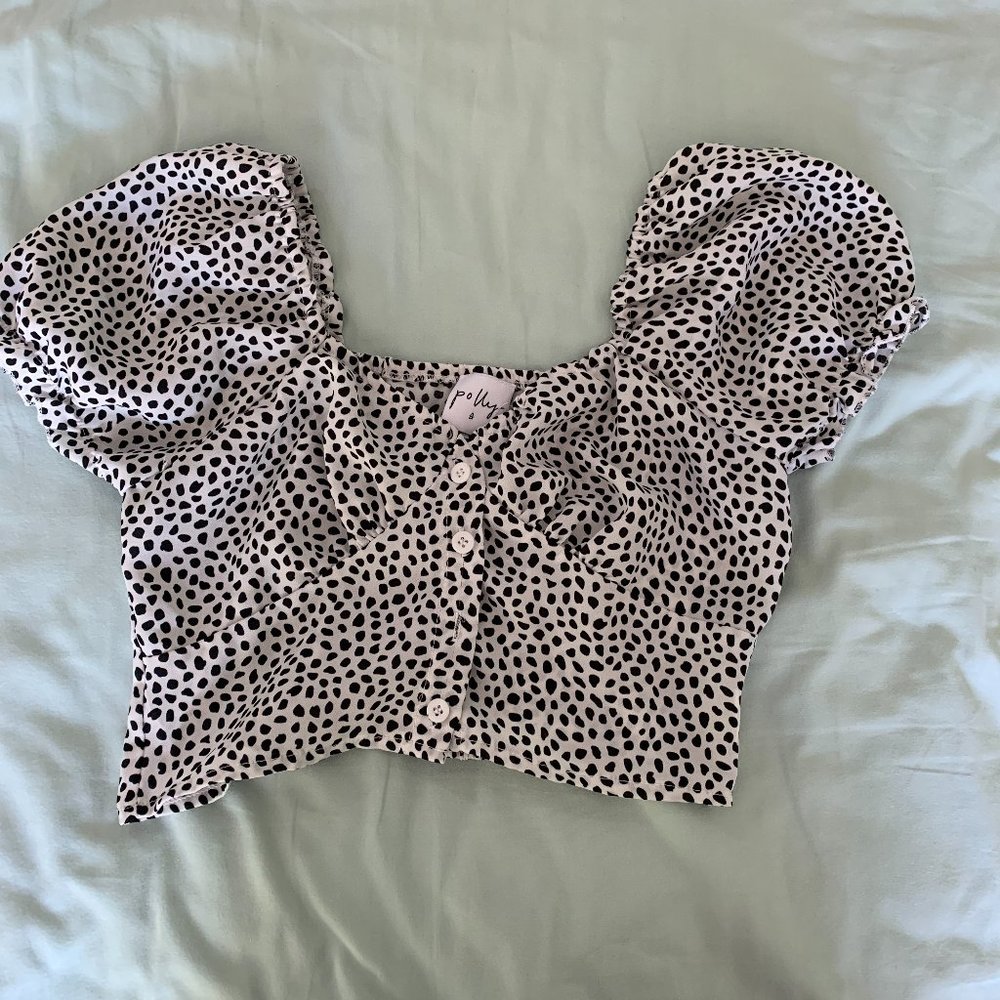 Size 4 Princess Polly puff sleeve crop top